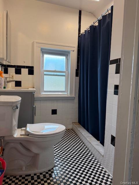Single Family Hope Street Nassau County, NY 11550, MLS-1009709-11