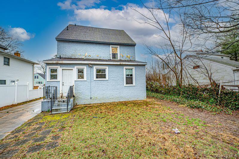 Single Family Hope Street  Nassau County, NY 11550, MLS-1009709-14