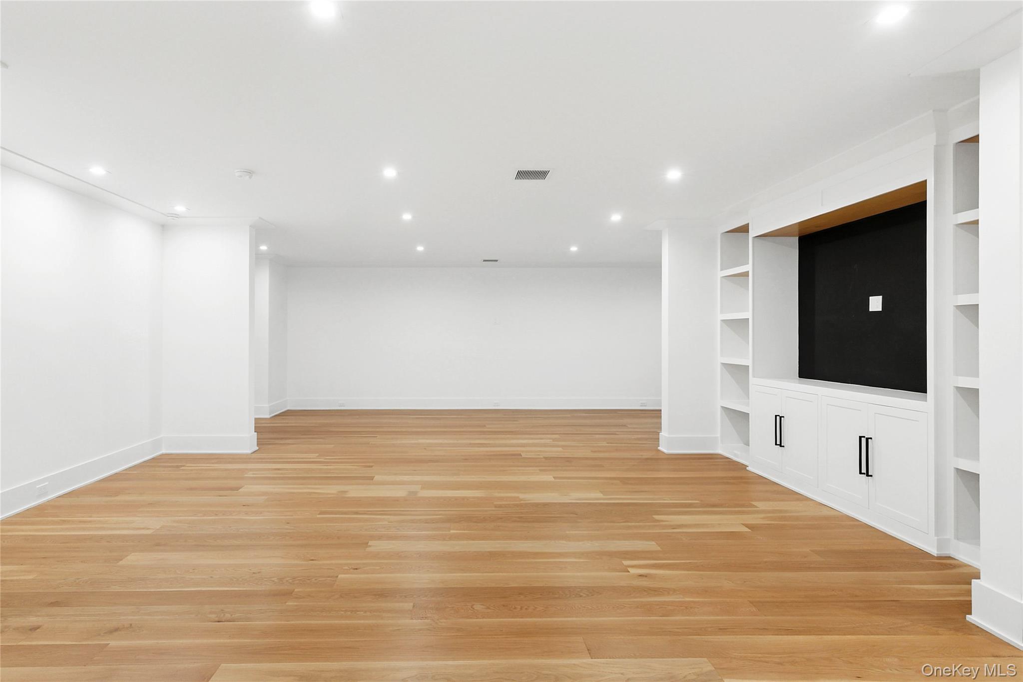 Single Family Wickapogue Road Suffolk County, NY 11968, MLS-1009765-38