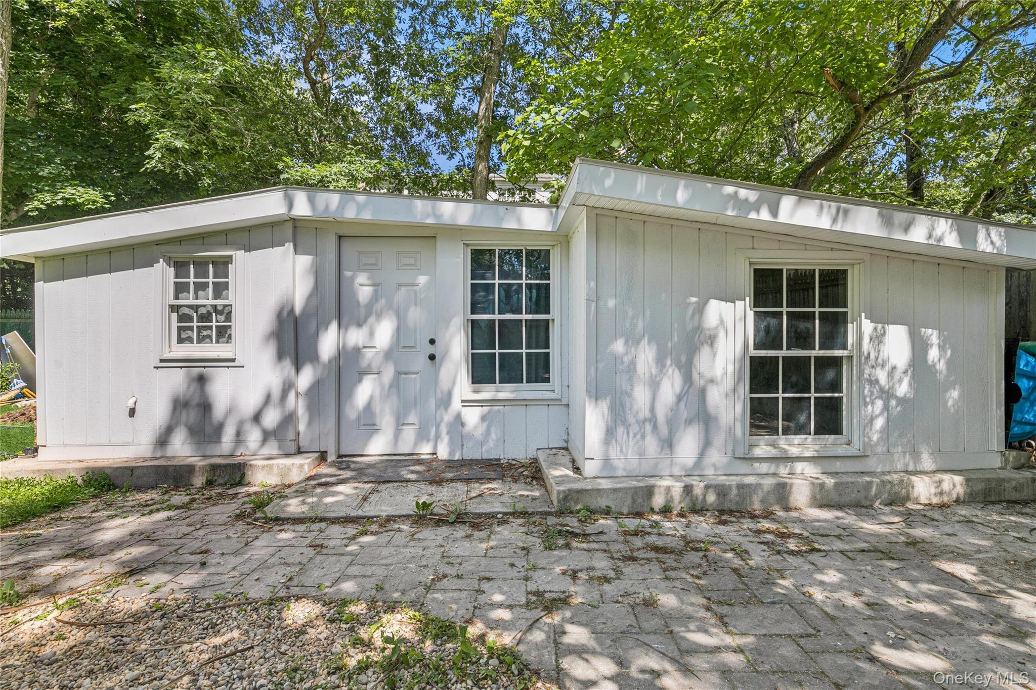 Single Family Flanders Boulevard Suffolk County, NY 11901, MLS-1009779-3