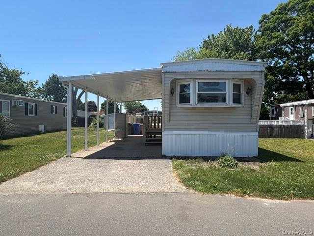 Single Family Revere Suffolk County, NY 11716, MLS-1009799-2