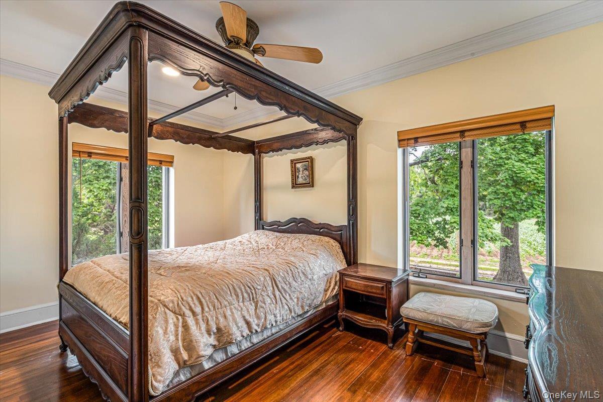 Single Family Cedar Swamp  Nassau County, NY 11545, MLS-1009813-36