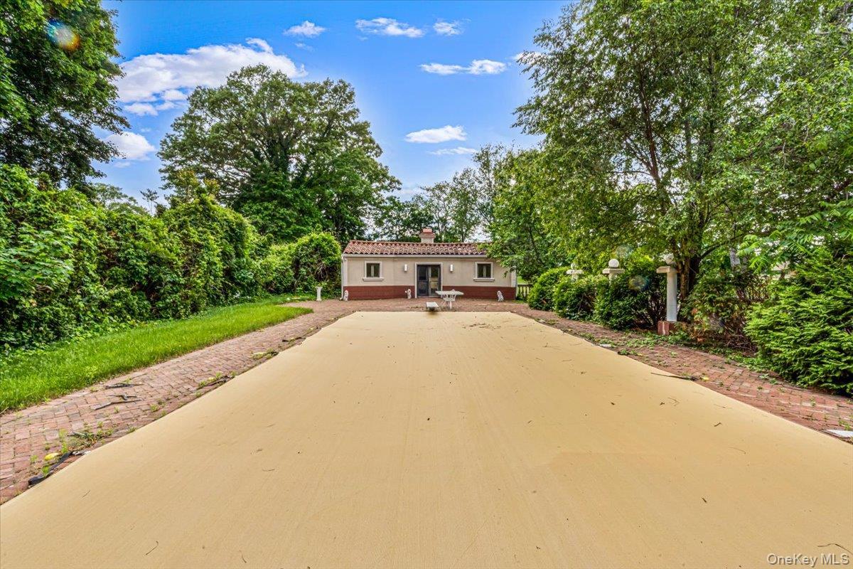 Single Family Cedar Swamp  Nassau County, NY 11545, MLS-1009813-43