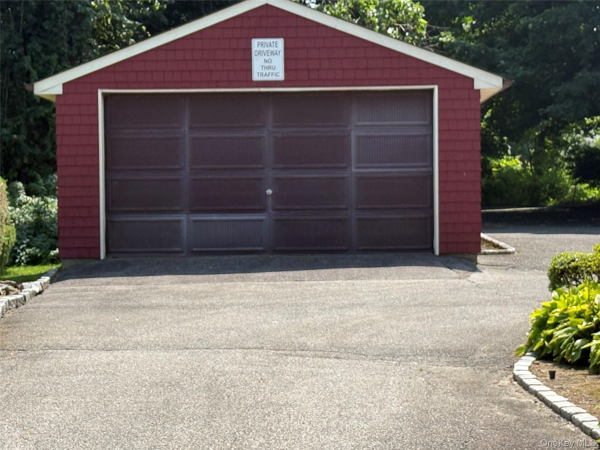 Single Family Middle Country Road  Suffolk County, NY 11720, MLS-1009819-10