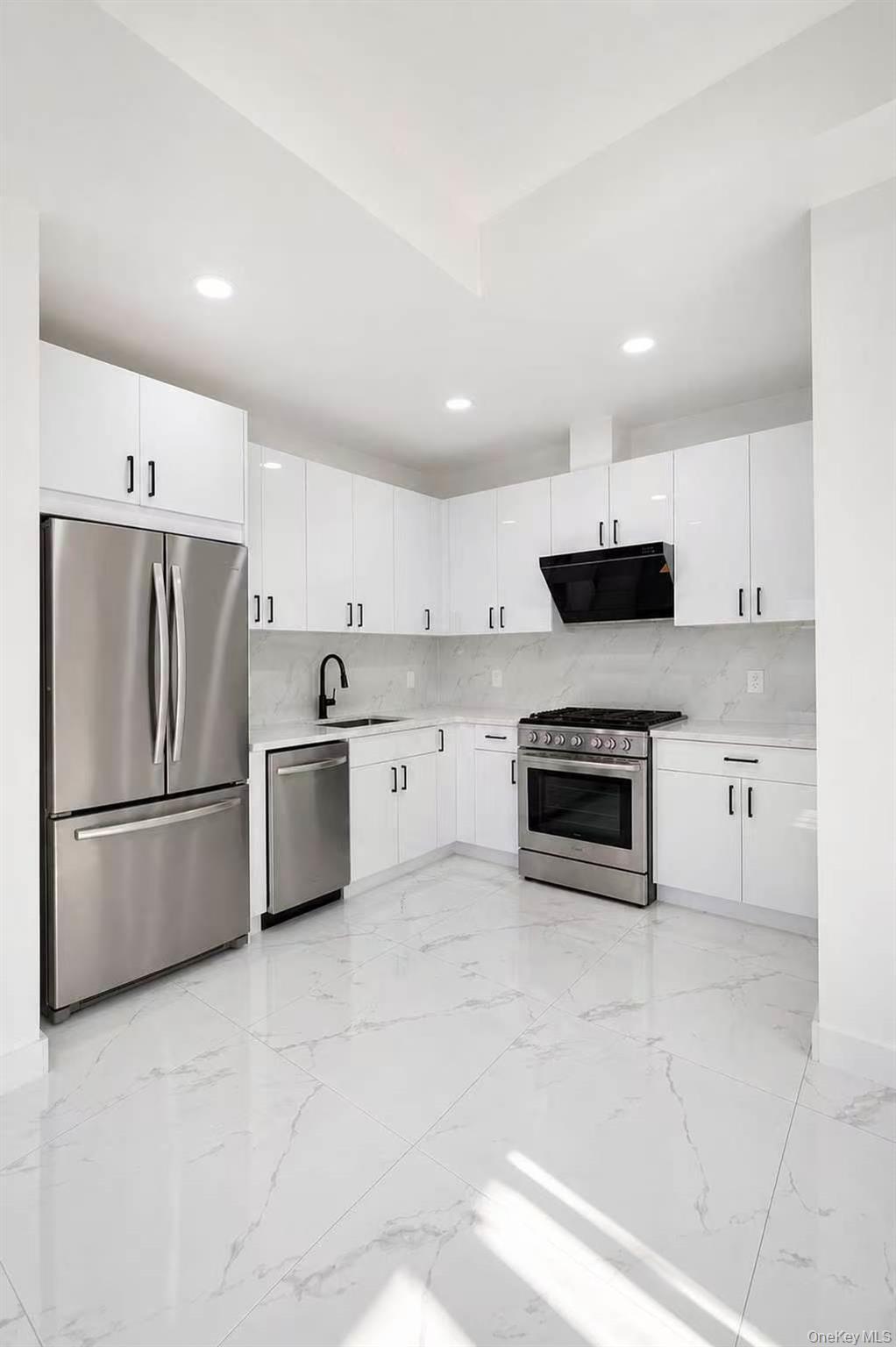 Single Family 75th Street Queens, NY 11379, MLS-1009822-7