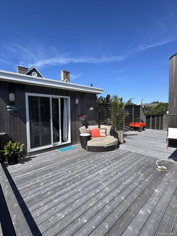 Single Family Evergreen Avenue  Suffolk County, NY 11770, MLS-1009823-20