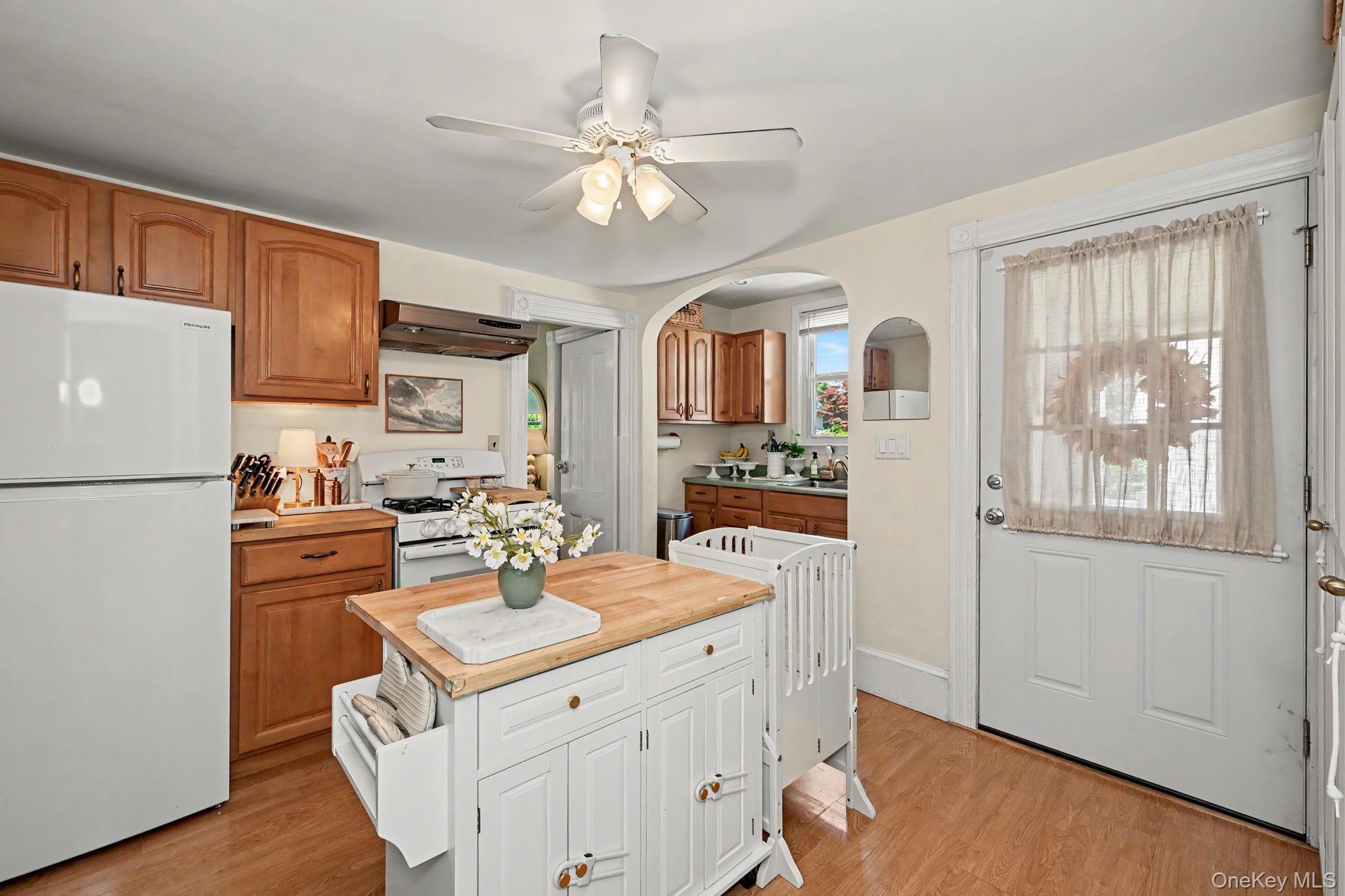 Single Family Leonard Out Of Area, NY 06905, MLS-1009827-10