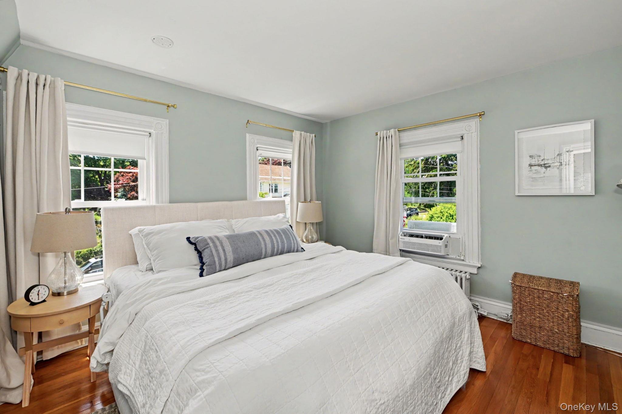 Single Family Leonard Out Of Area, NY 06905, MLS-1009827-21