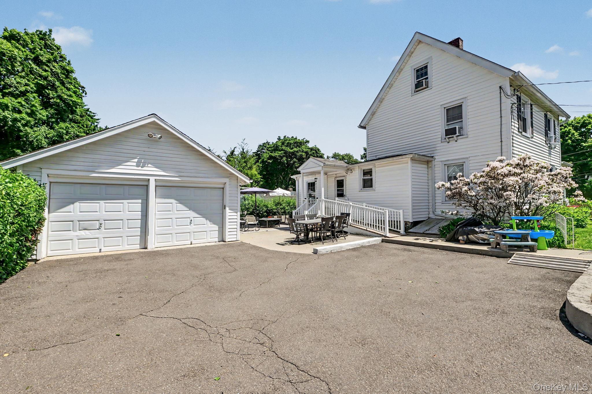 Single Family Leonard Out Of Area, NY 06905, MLS-1009827-32