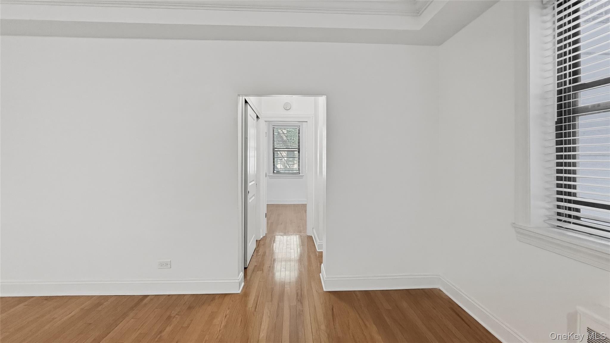 Coop Broadway  Manhattan, NY 10040, MLS-1009833-11