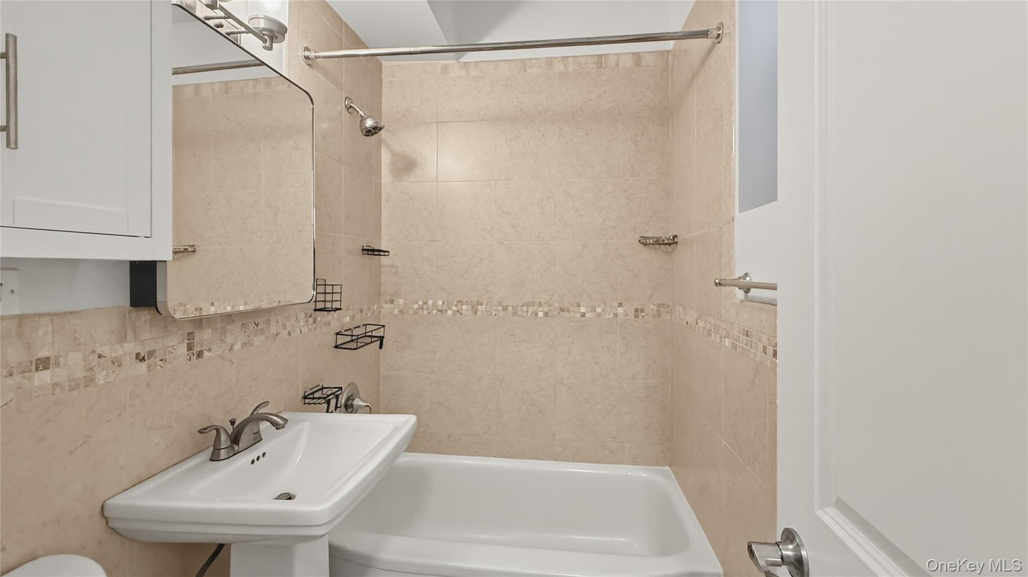 Coop Broadway  Manhattan, NY 10040, MLS-1009833-14