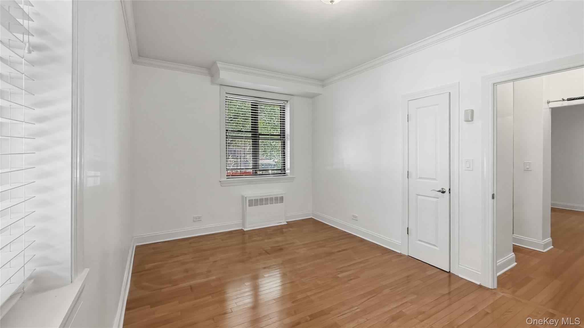 Coop Broadway  Manhattan, NY 10040, MLS-1009833-15