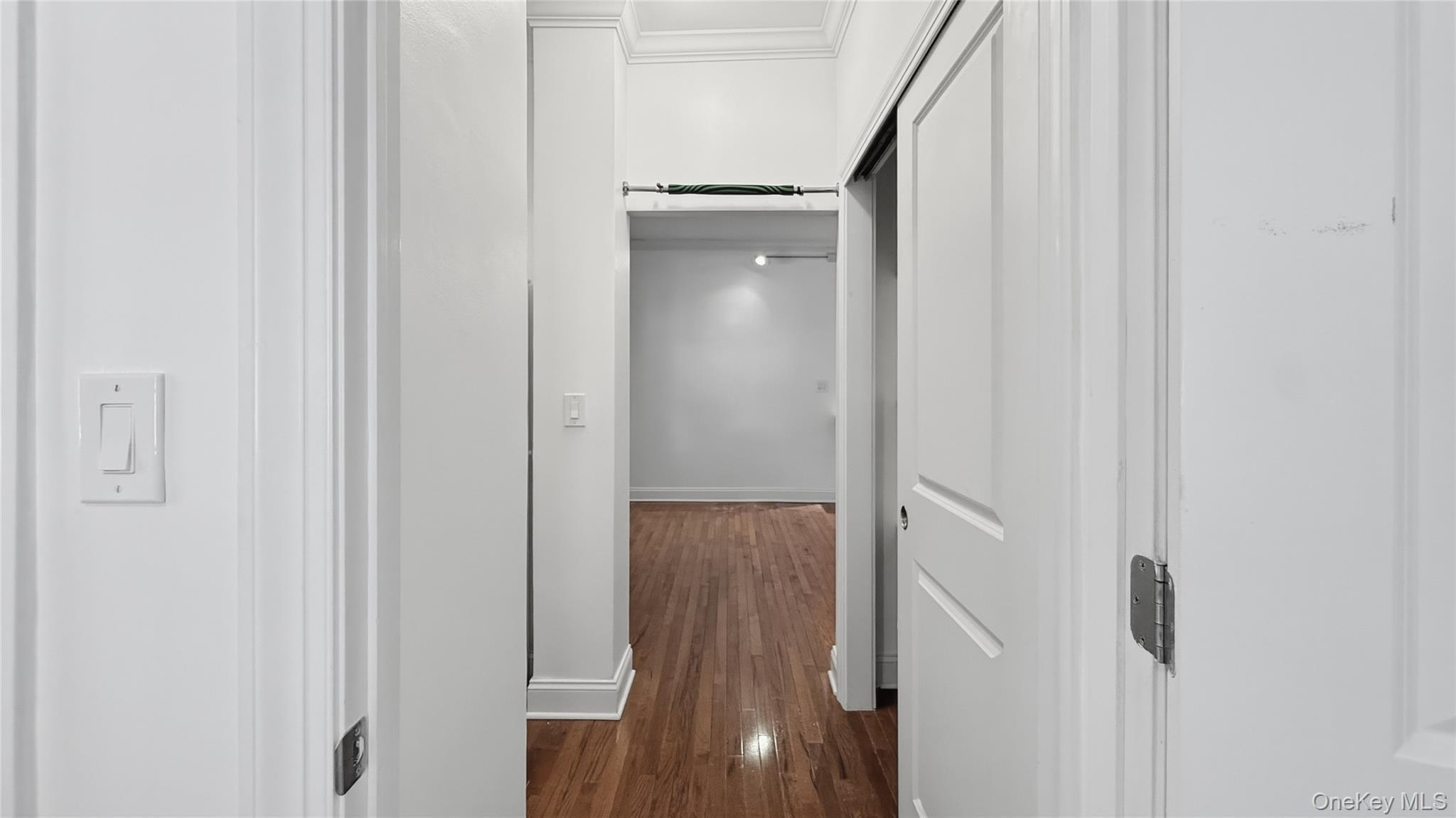 Coop Broadway  Manhattan, NY 10040, MLS-1009833-19