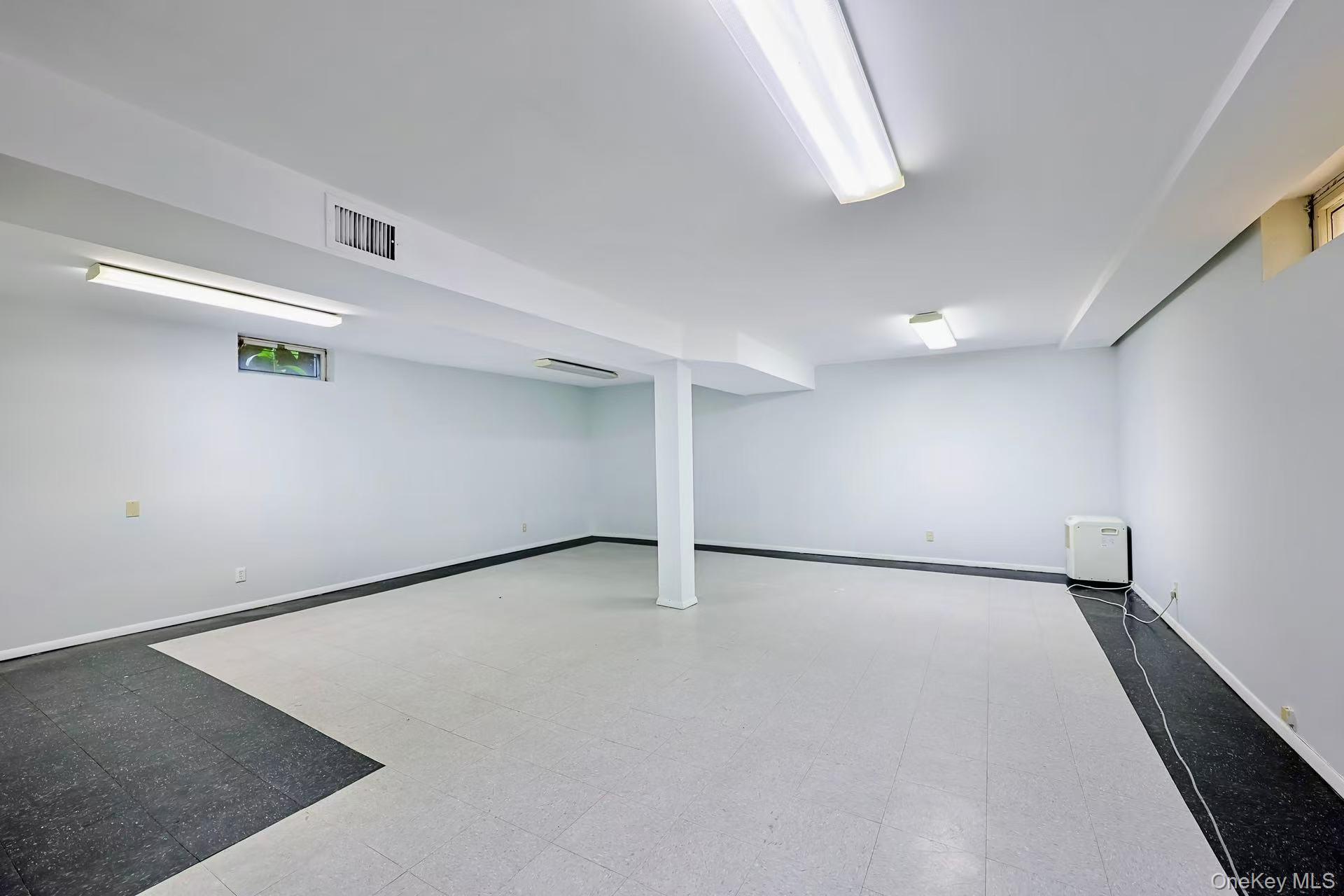 Single Family 149th Place Queens, NY 11354, MLS-1009860-18