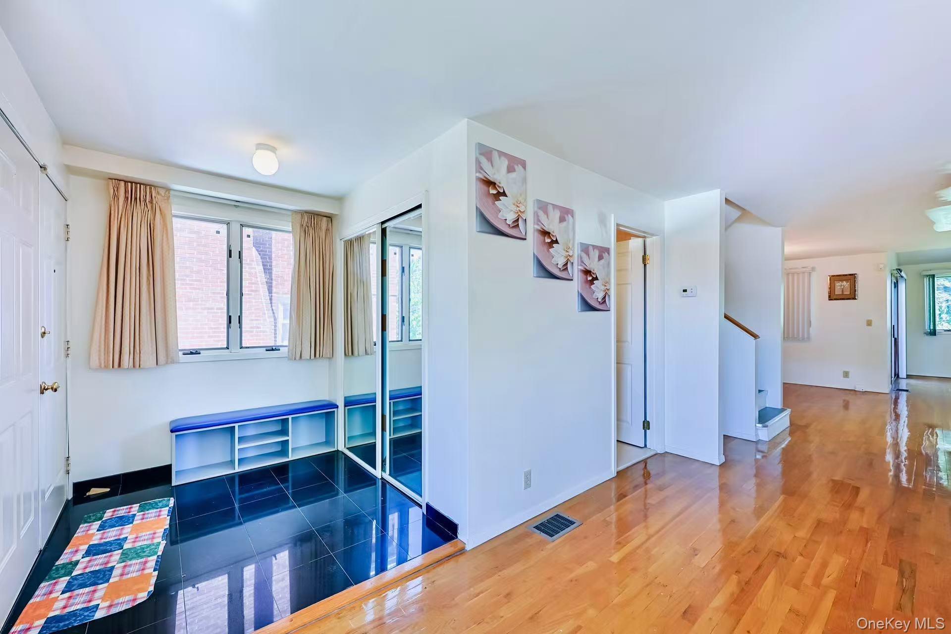 Single Family 149th Place Queens, NY 11354, MLS-1009860-7