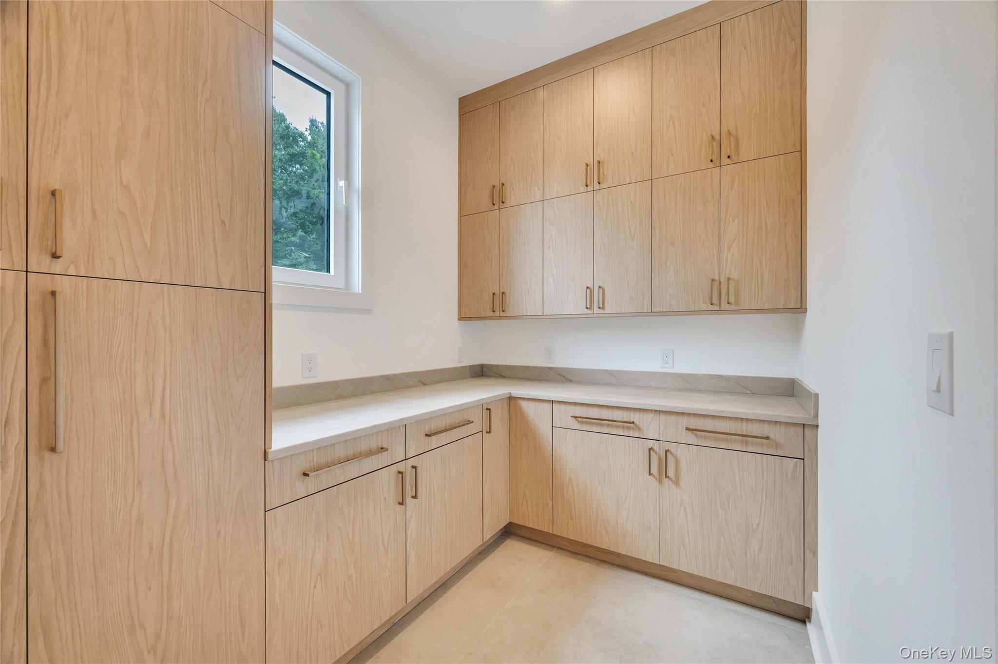 Single Family Folger Lane  Suffolk County, NY 11746, MLS-1009869-17