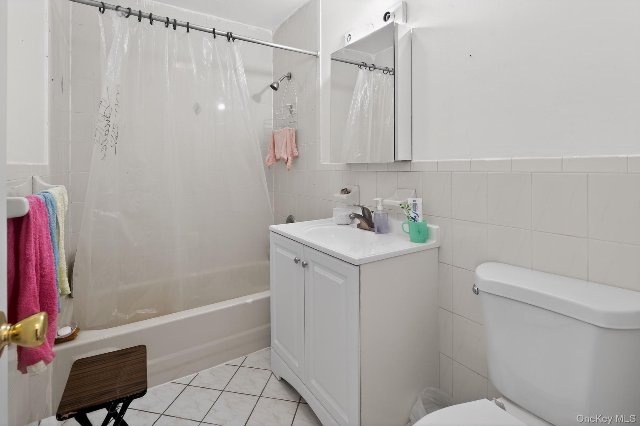 Single Family 35th Avenue  Queens, NY 11368, MLS-1009890-9