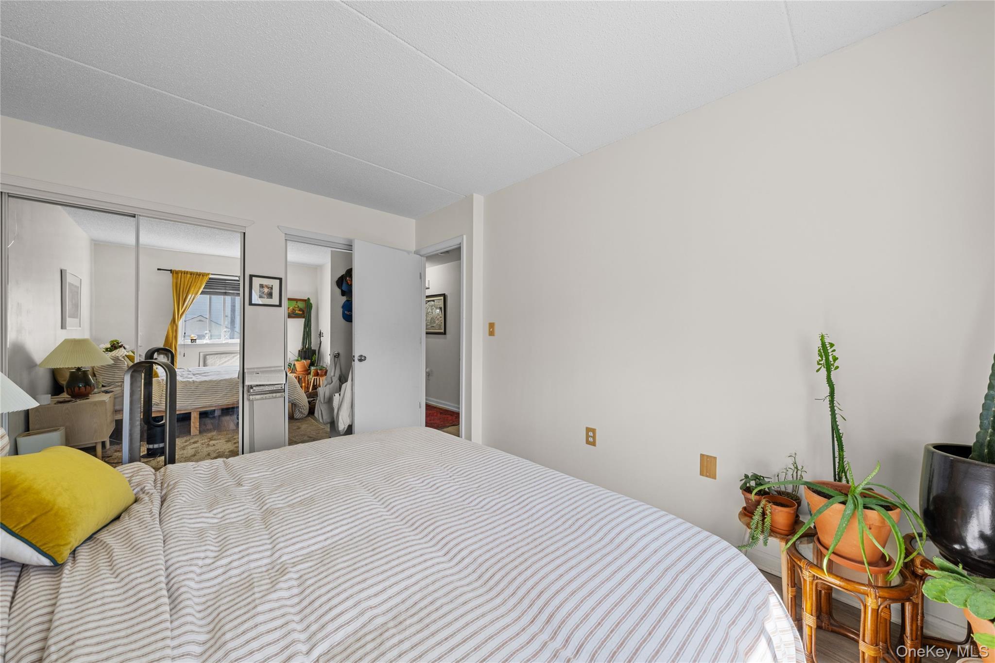 Single Family Beach 62nd Street Queens, NY 11692, MLS-1009898-12