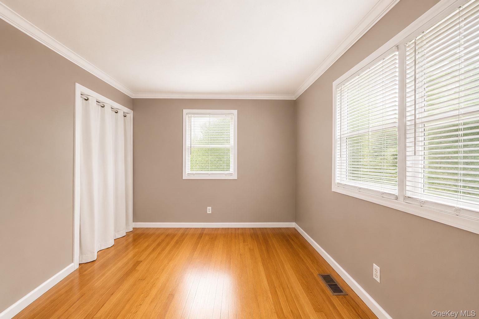 Single Family Wawayanda Avenue Orange County, NY 10940, MLS-1009905-27