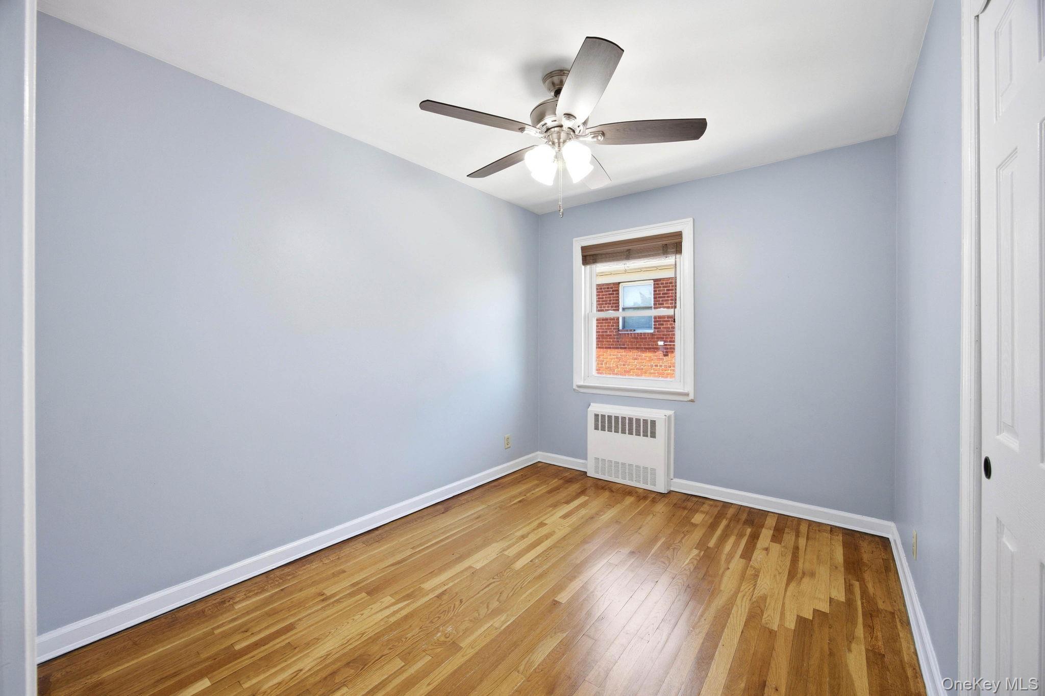 Single Family 48th Queens, NY 11364, MLS-1009915-18