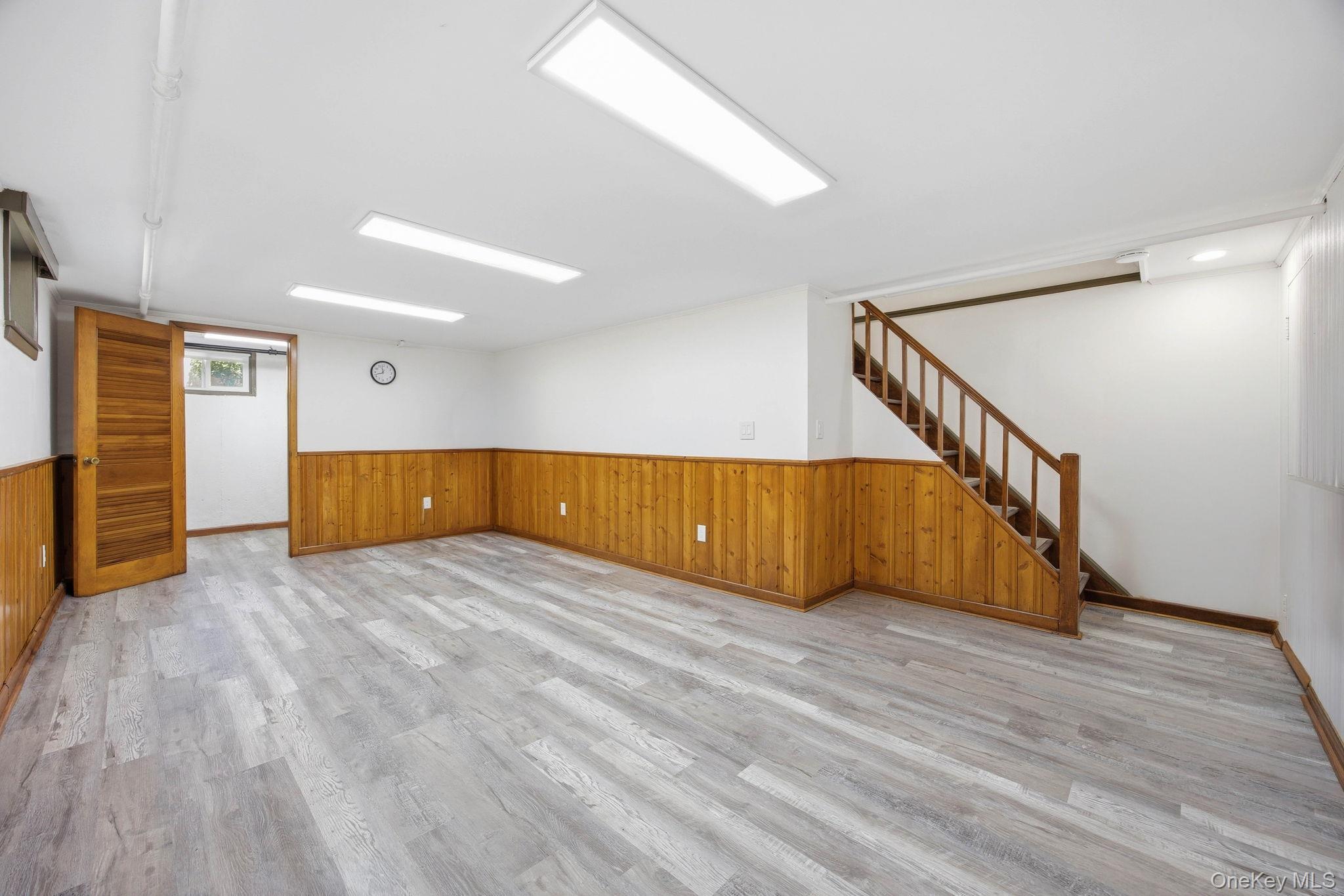 Single Family 48th Queens, NY 11364, MLS-1009915-20
