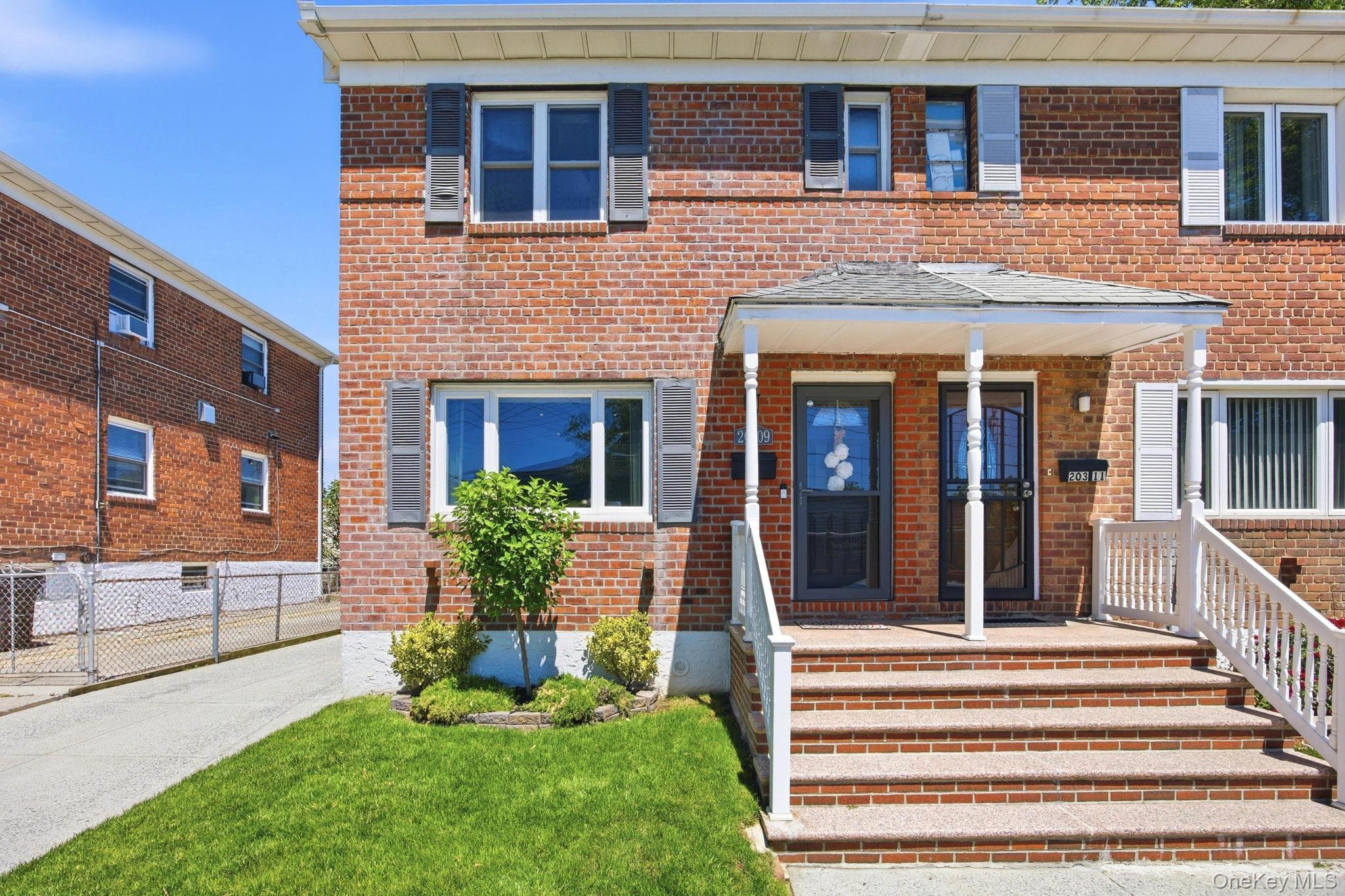 Single Family 48th Queens, NY 11364, MLS-1009915-3