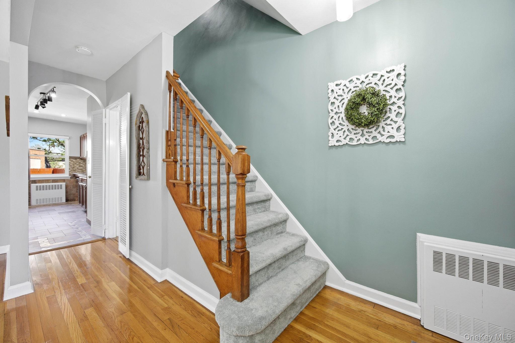 Single Family 48th Queens, NY 11364, MLS-1009915-4