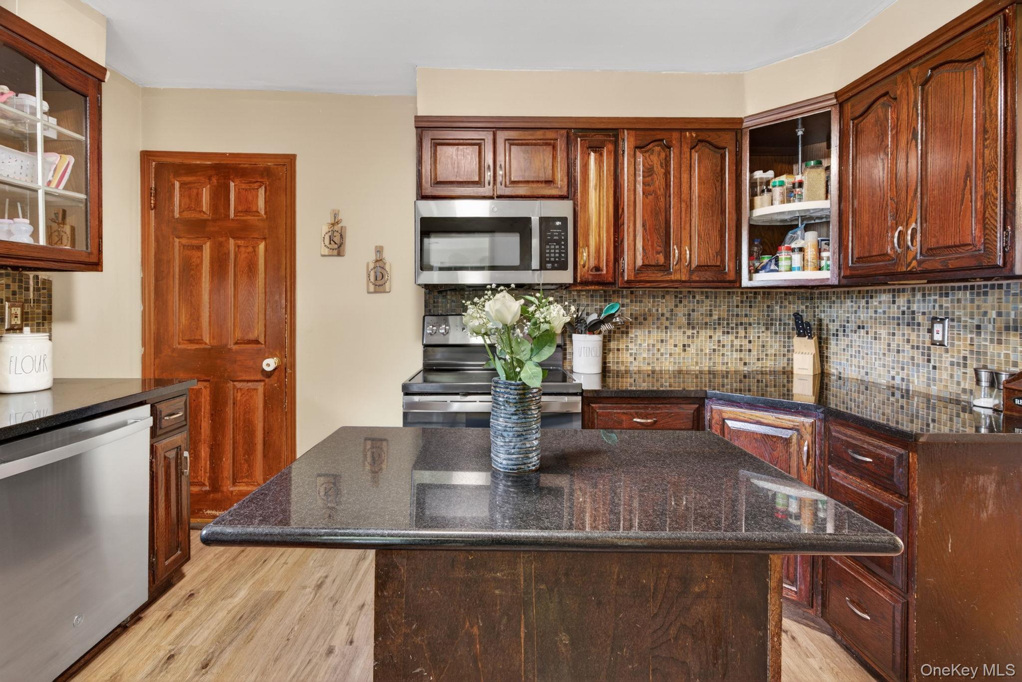 Single Family Walnut Dutchess County, NY 12601, MLS-1009916-15
