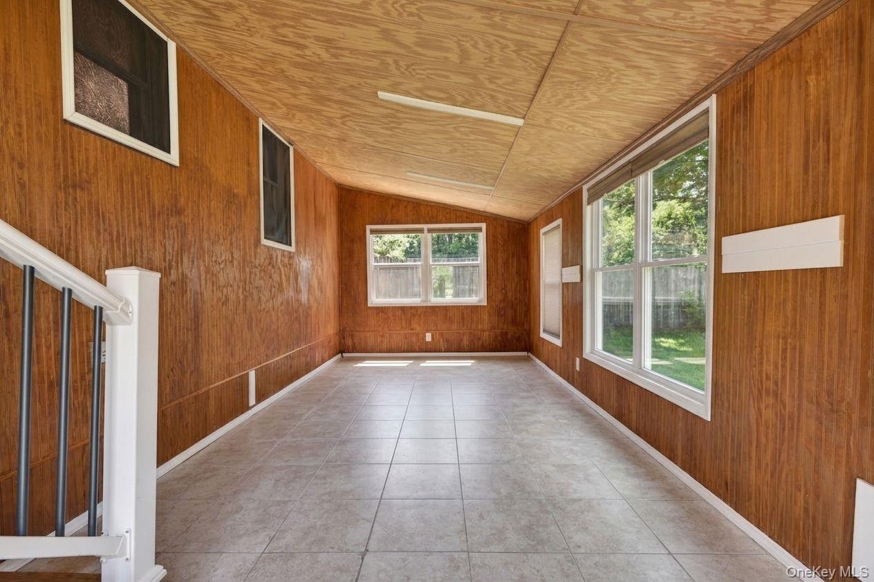 Single Family Walnut Dutchess County, NY 12601, MLS-1009916-18