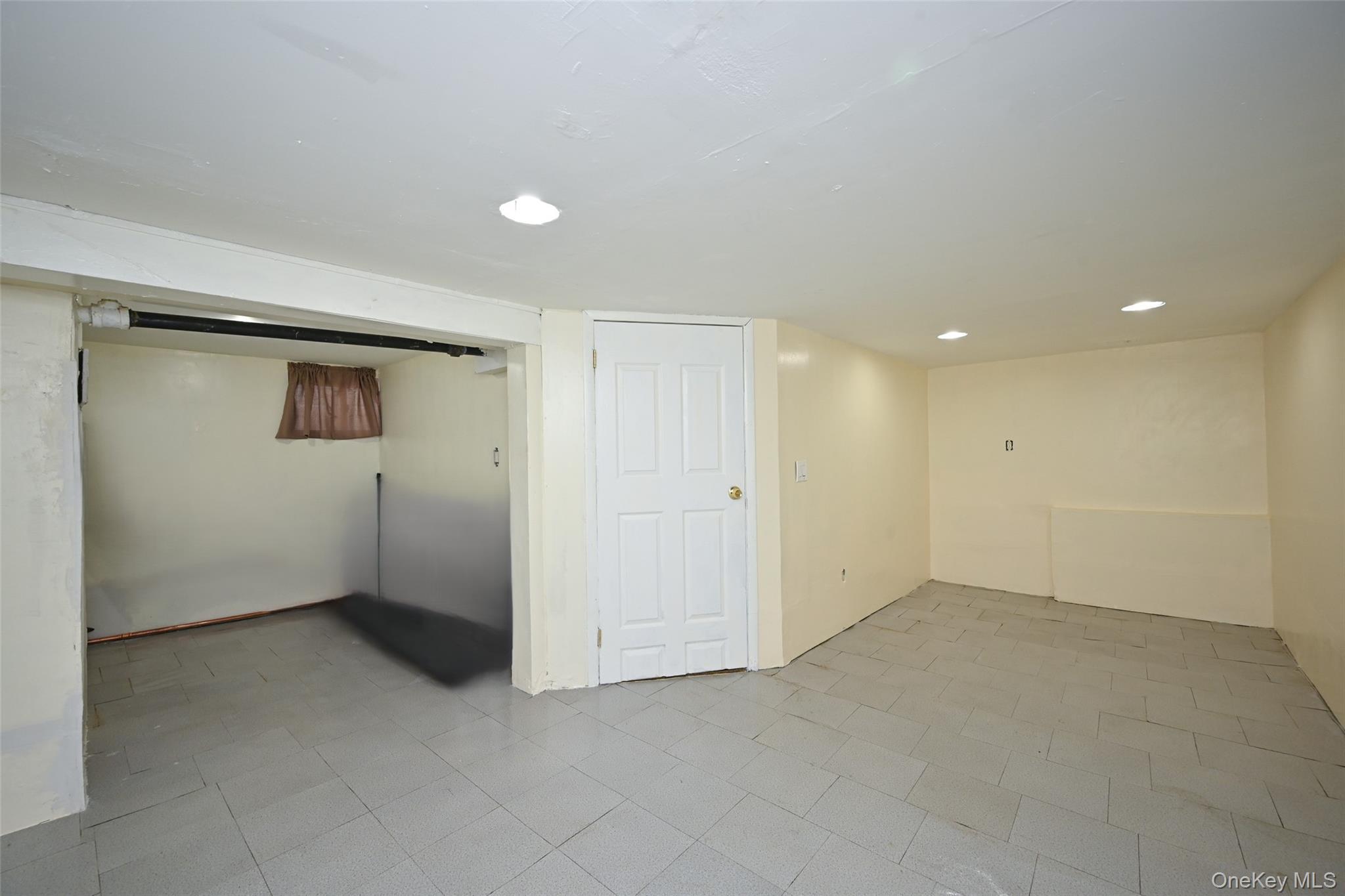 Single Family Mangin Queens, NY 11412, MLS-1009989-16