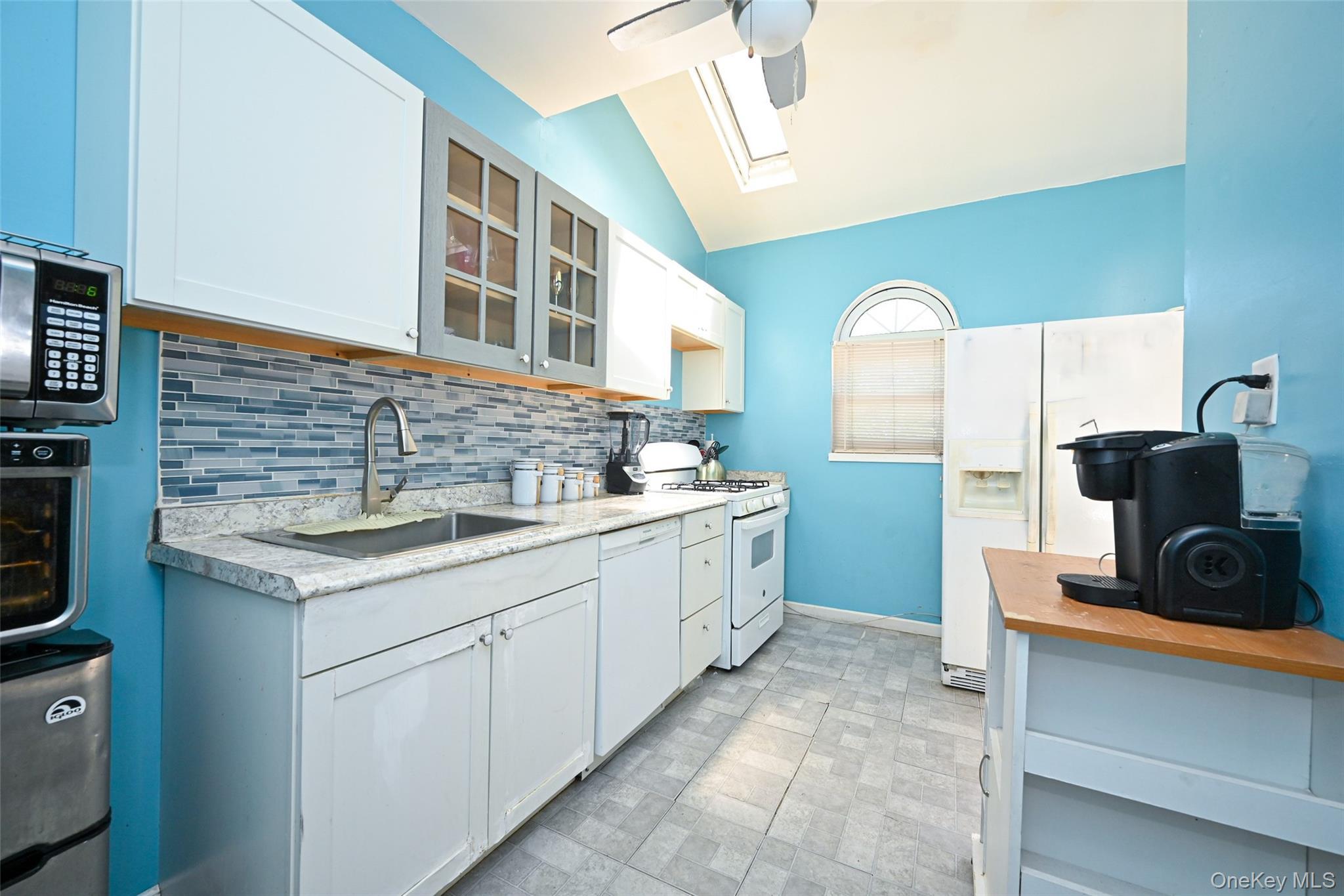 Single Family Mangin Queens, NY 11412, MLS-1009989-5