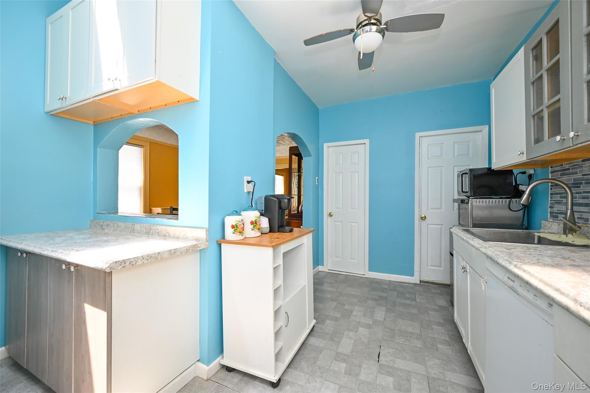 Single Family Mangin Queens, NY 11412, MLS-1009989-6