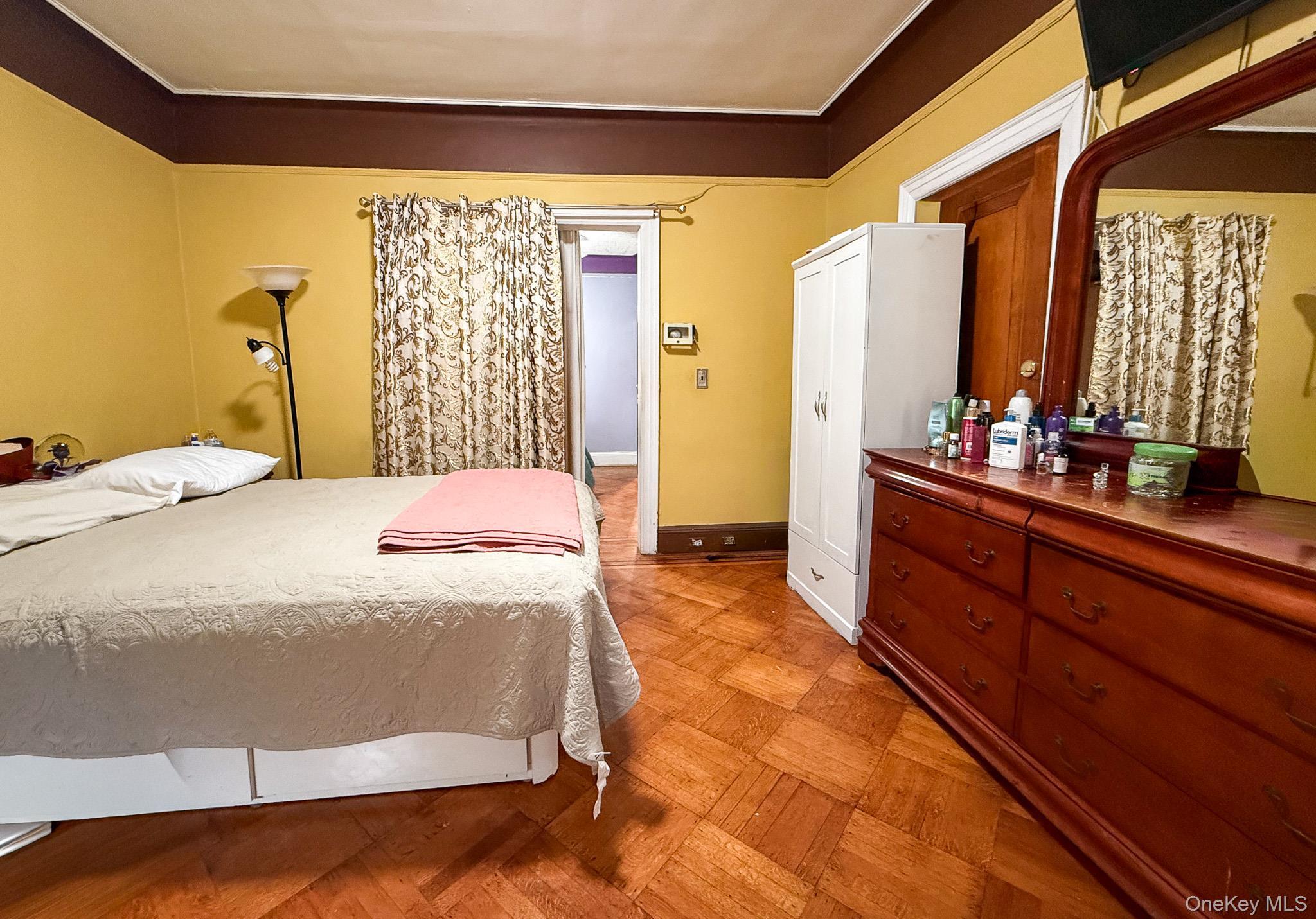 Single Family 92nd Street  Queens, NY 11372, MLS-1010010-14
