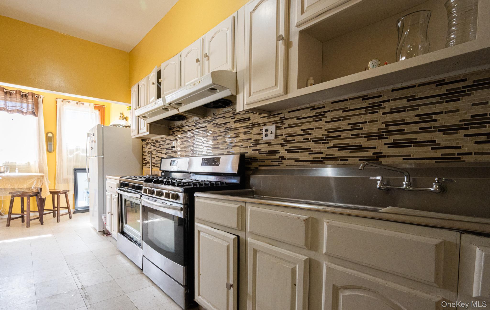 Single Family 92nd Street  Queens, NY 11372, MLS-1010010-8