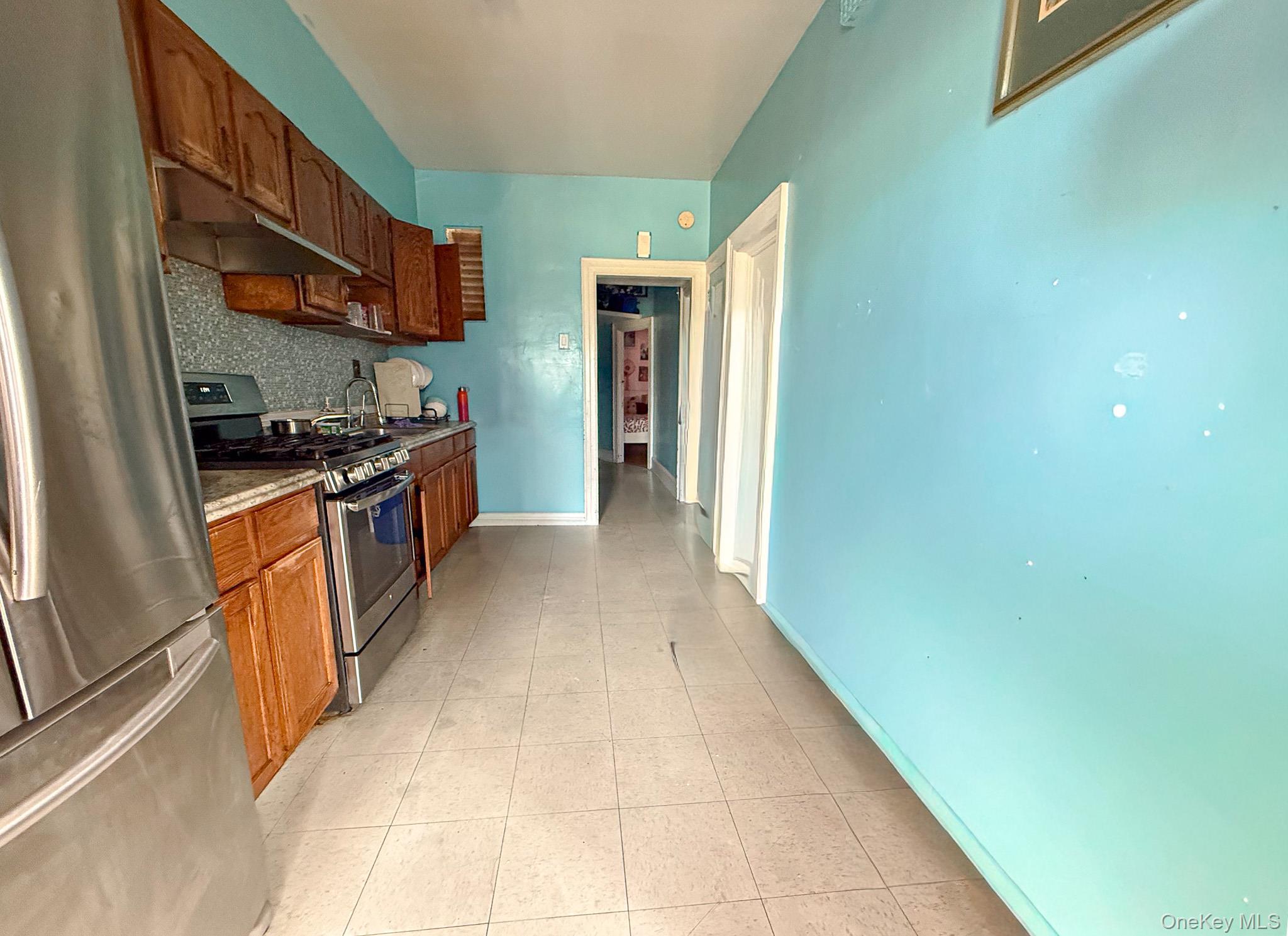 Single Family 92nd Street  Queens, NY 11372, MLS-1010010-9