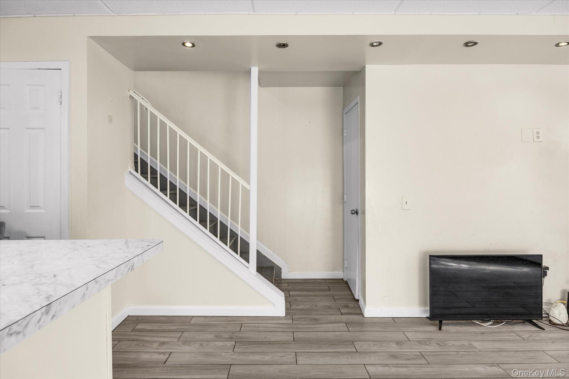 Single Family Washington Bronx, NY 10457, MLS-1010022-13
