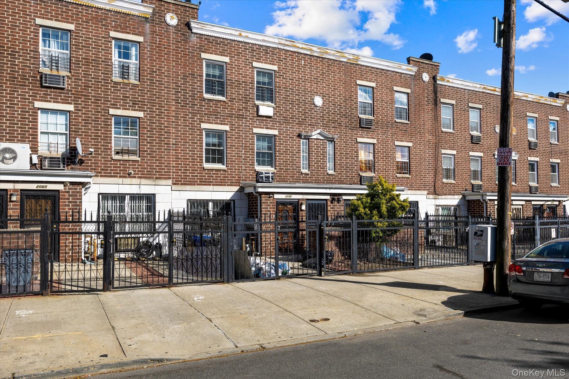 Single Family Washington Bronx, NY 10457, MLS-1010022-2