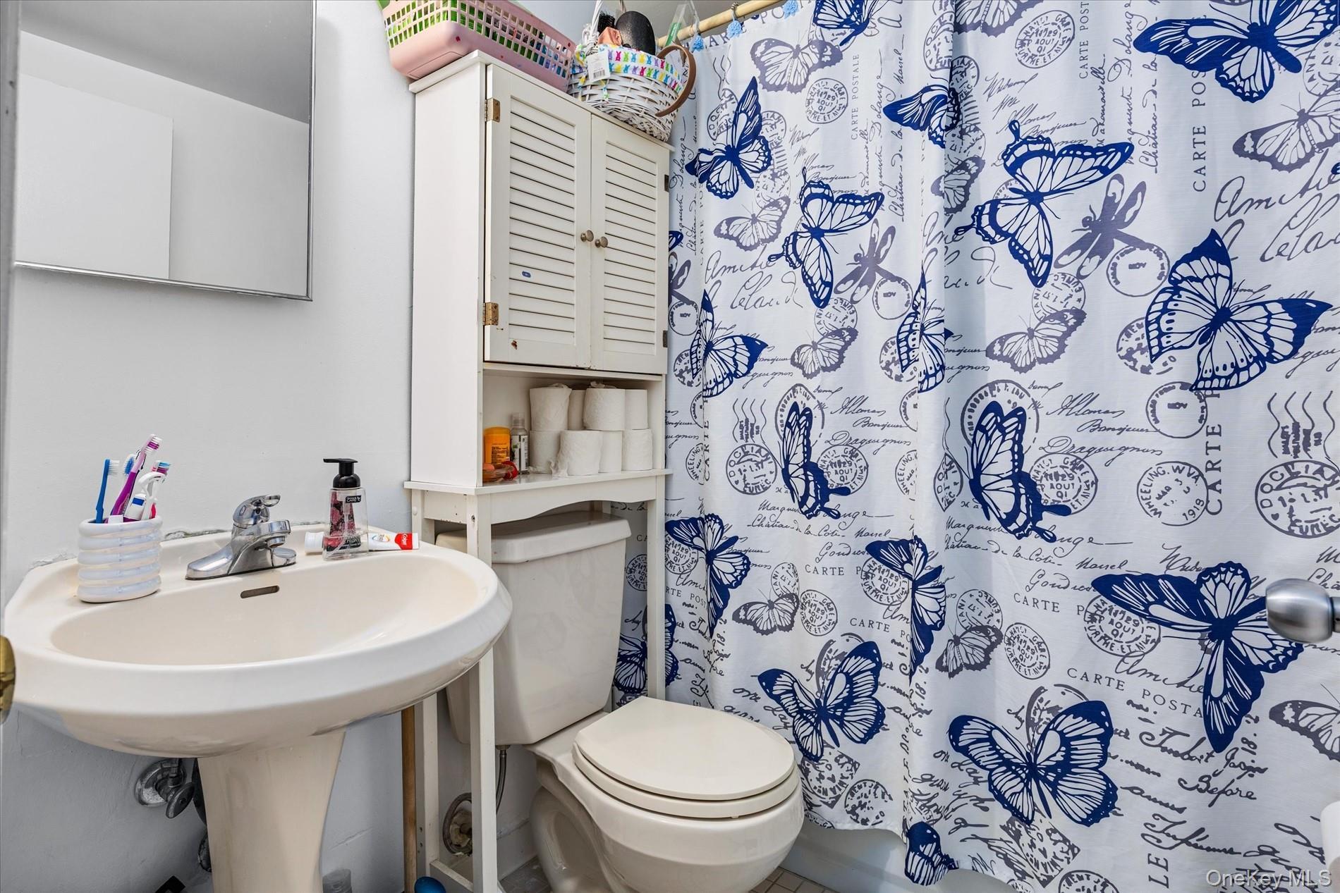 Single Family Washington Bronx, NY 10457, MLS-1010022-23