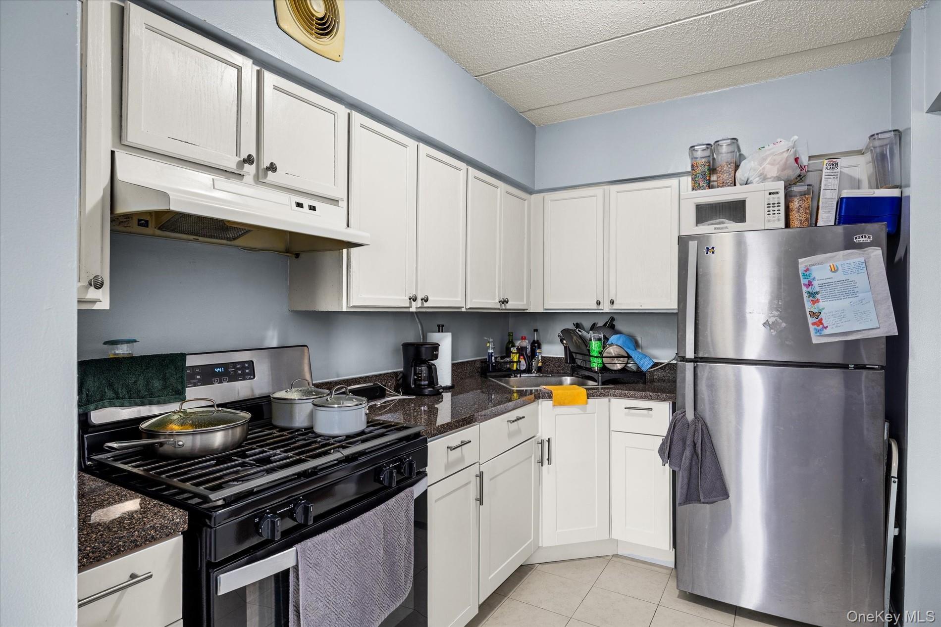 Single Family Washington Bronx, NY 10457, MLS-1010022-28