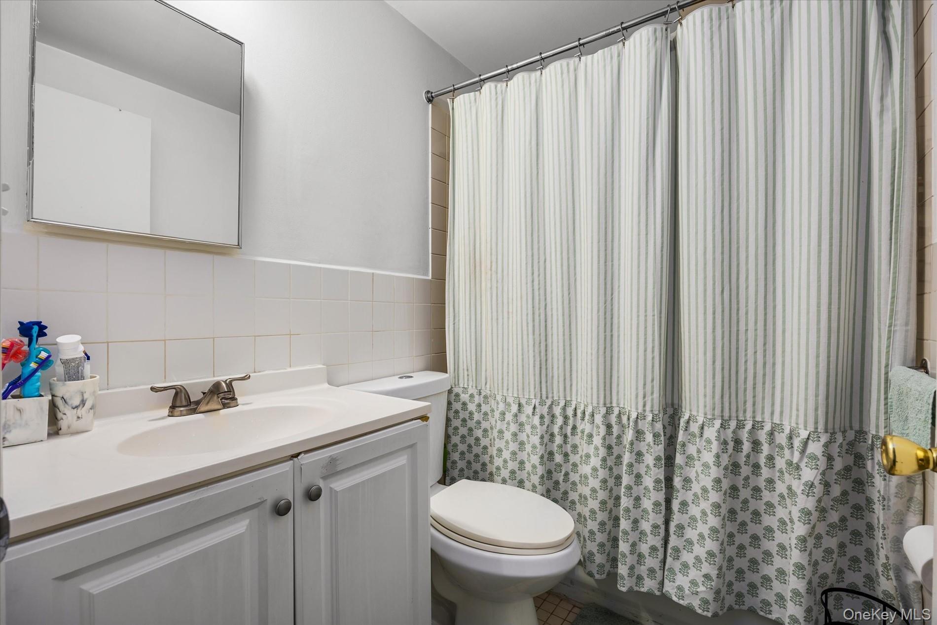 Single Family Washington  Bronx, NY 10457, MLS-1010022-32