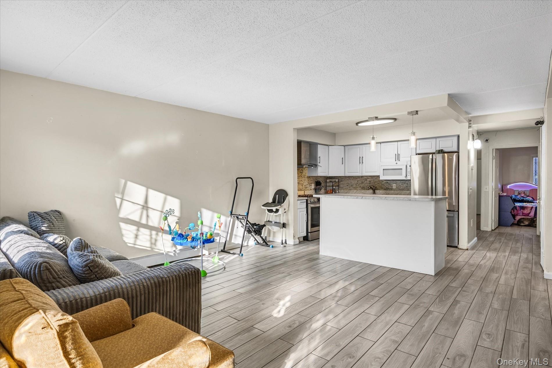 Single Family Washington Bronx, NY 10457, MLS-1010022-4