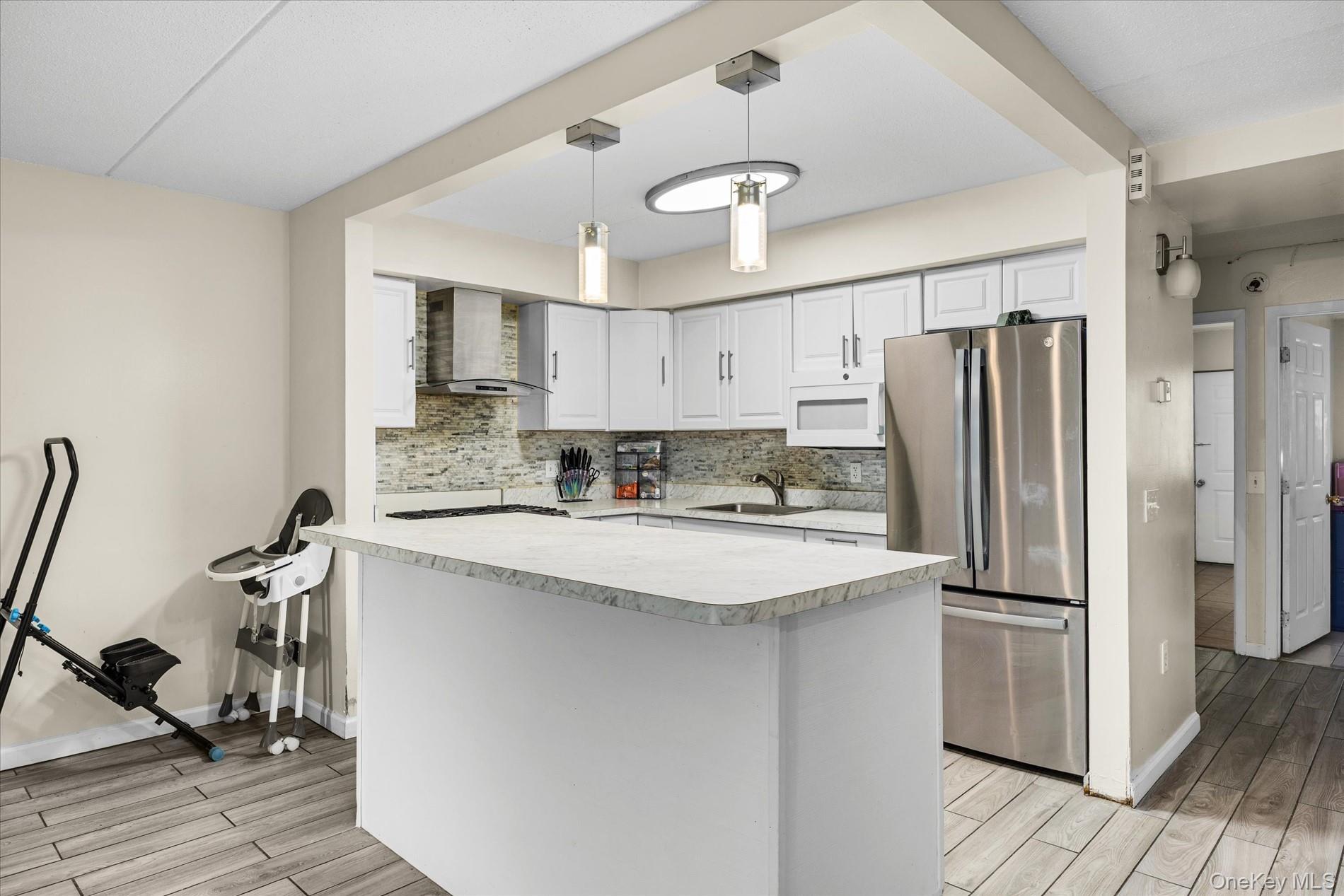 Single Family Washington Bronx, NY 10457, MLS-1010022-8