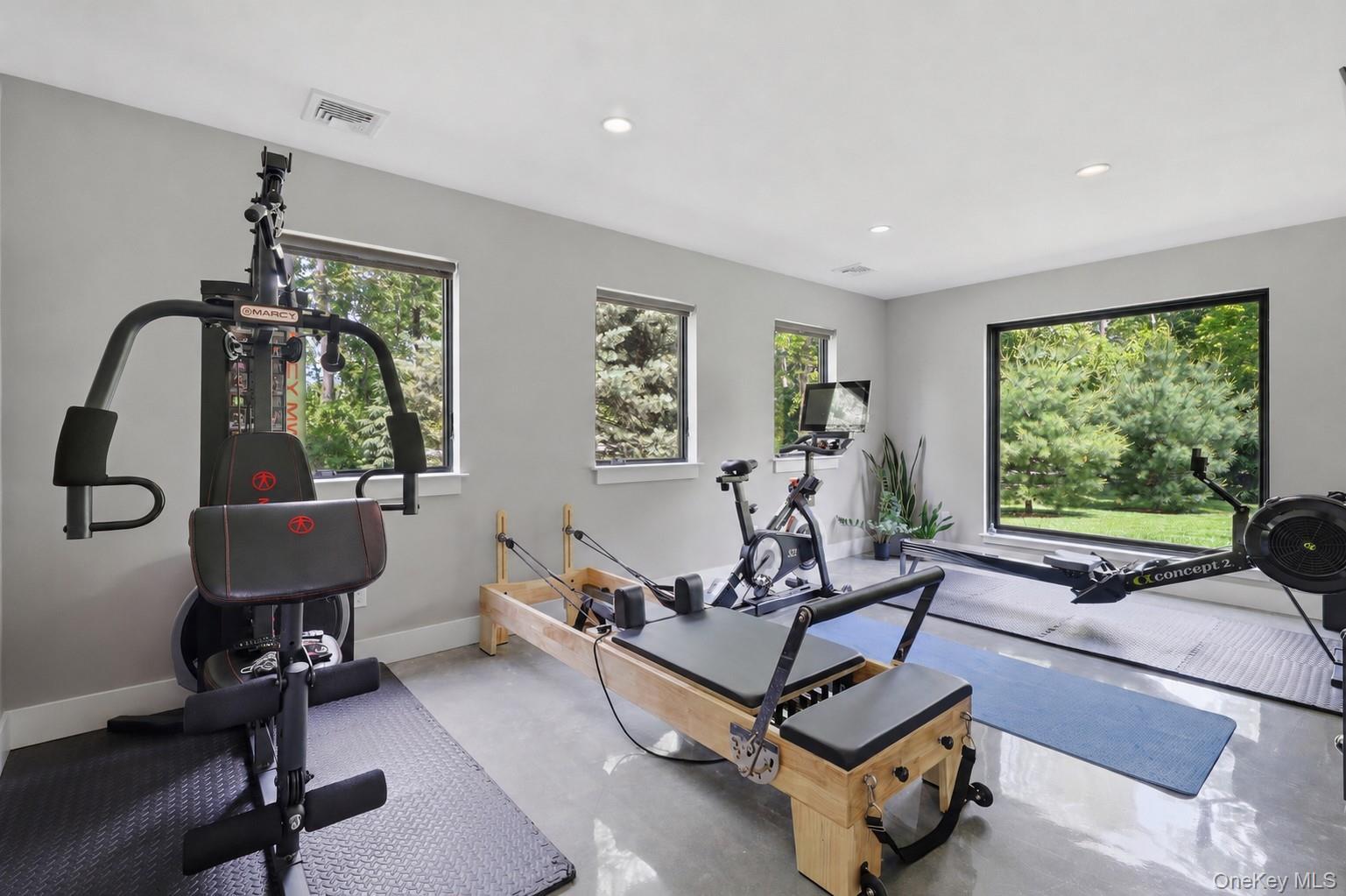 Single Family Woodlands Trail Dutchess County, NY 12514, MLS-1010034-20