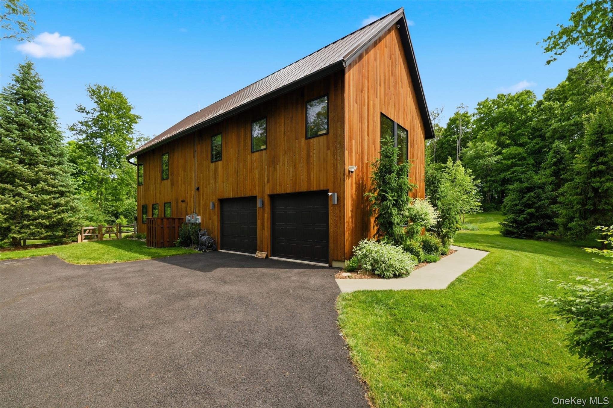 Single Family Woodlands Trail Dutchess County, NY 12514, MLS-1010034-42