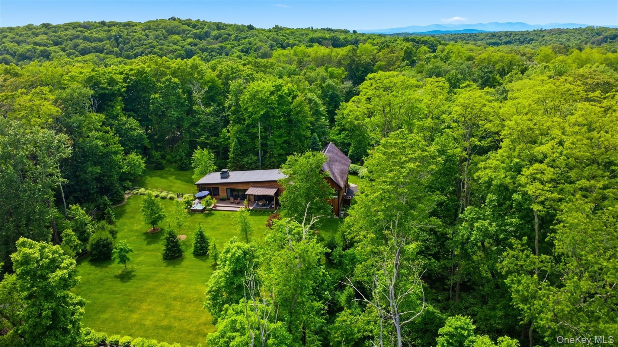 Single Family Woodlands Trail  Dutchess County, NY 12514, MLS-1010034-46