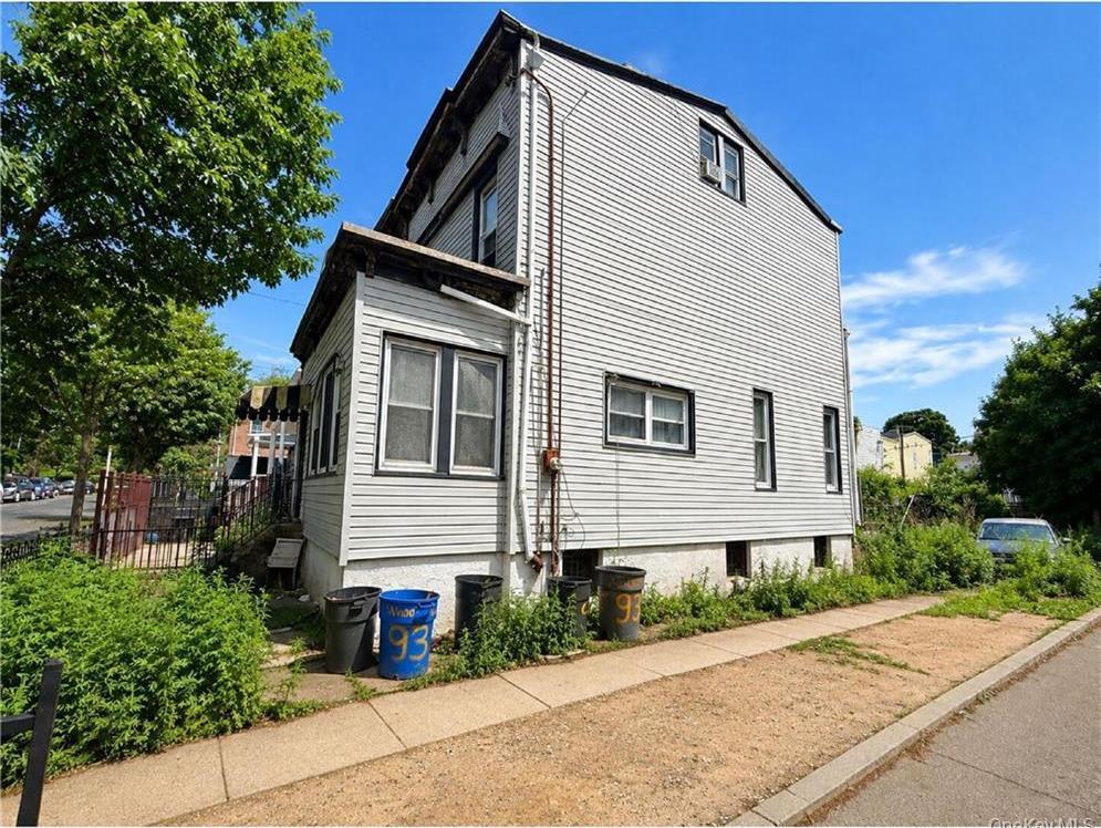 Single Family Linwood Brooklyn, NY 11208, MLS-1010044-2