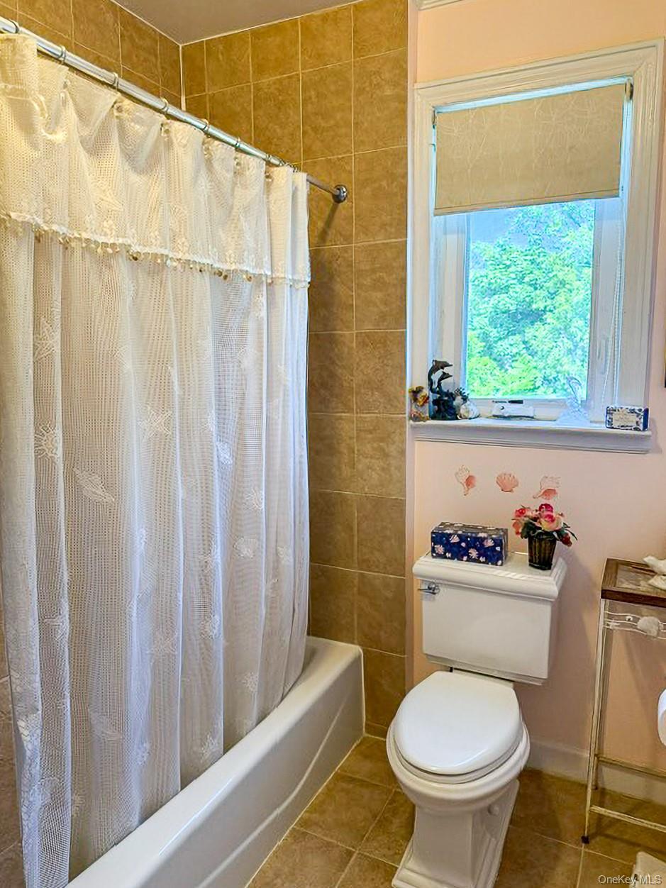 Single Family 146th Street Queens, NY 11357, MLS-1010049-16
