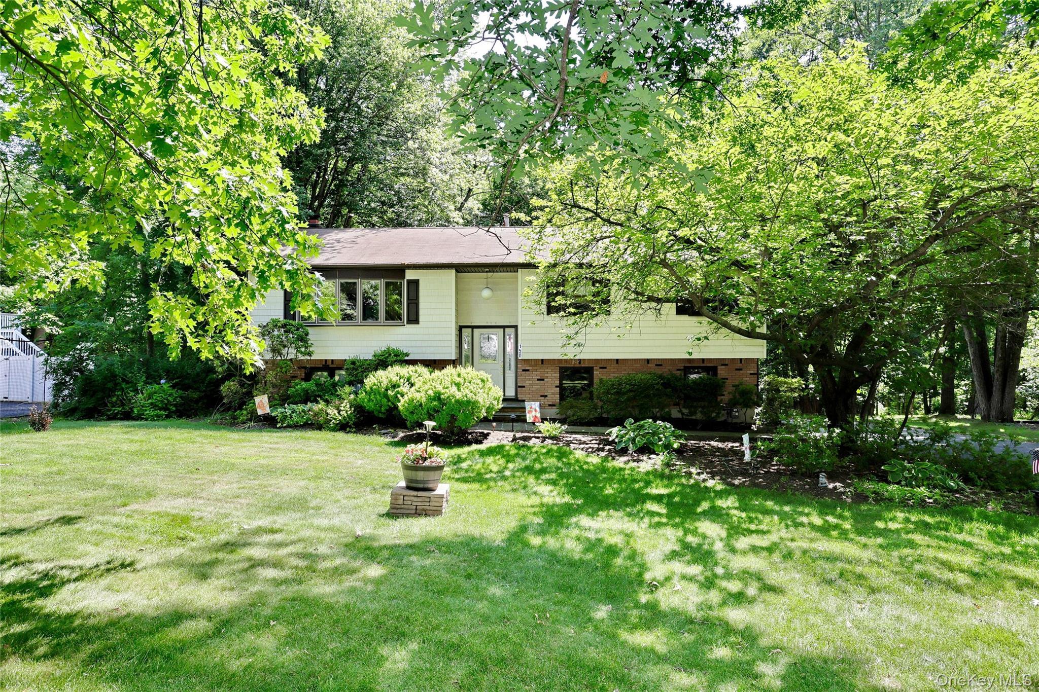 Single Family Schweizer Lane Rockland County, NY 10954, MLS-1010071-31