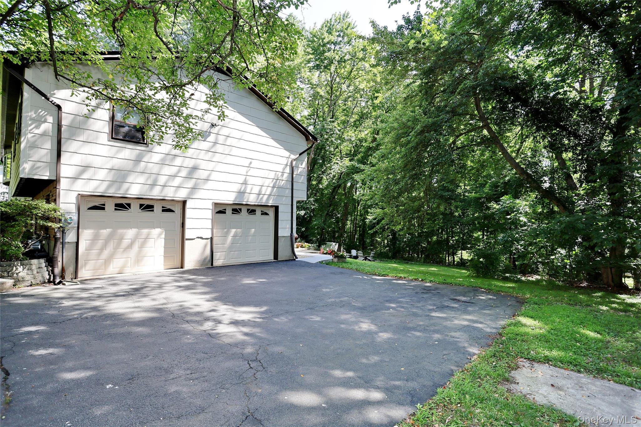 Single Family Schweizer Lane Rockland County, NY 10954, MLS-1010071-33