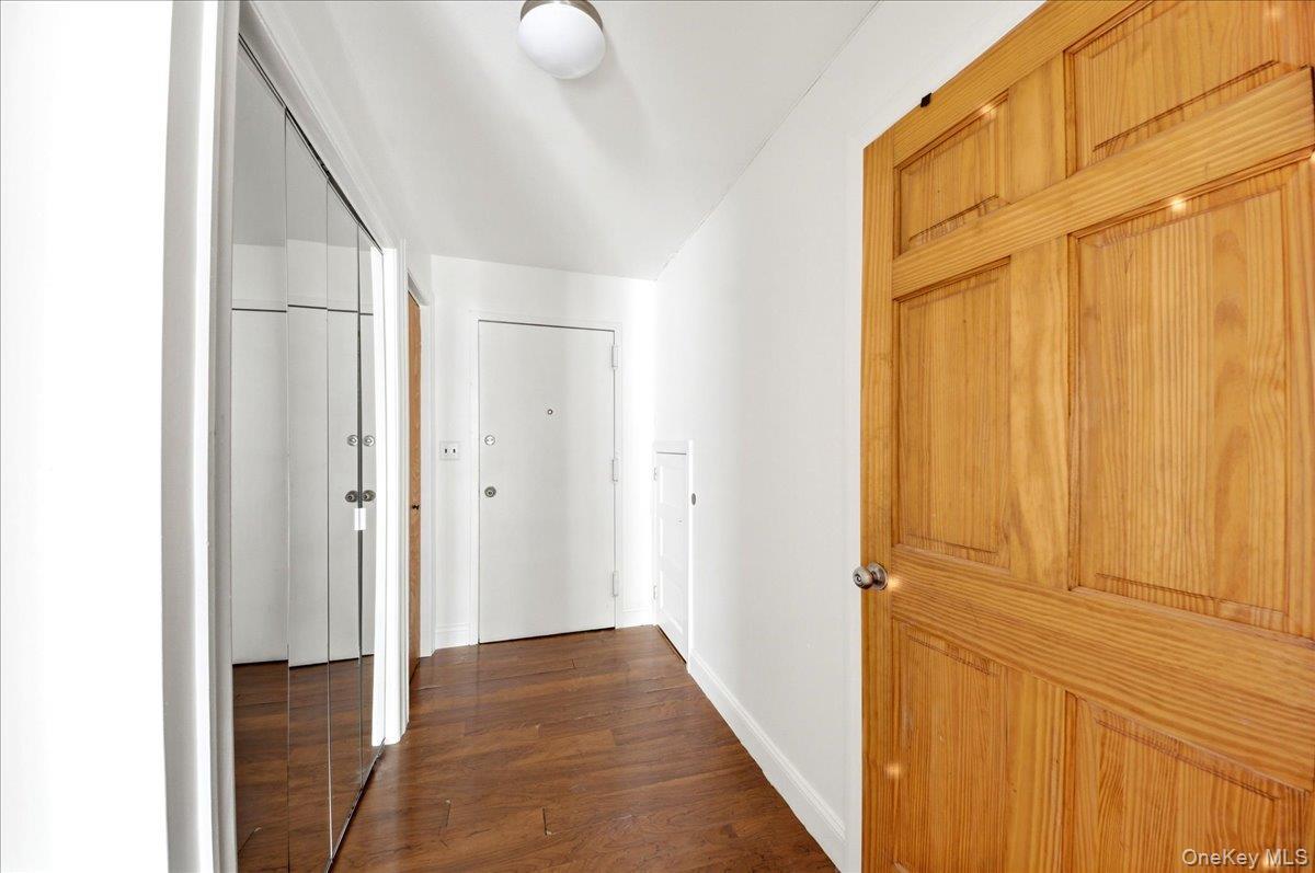 Apartment Edson Avenue  Bronx, NY 10469, MLS-1010090-10